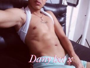 Dany_hot_x