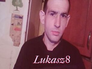 Lukasz8