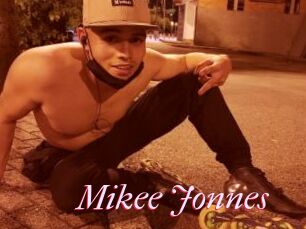 Mikee_Jonnes