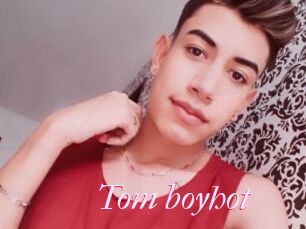Tom_boyhot